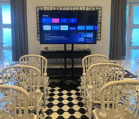 Smart LED TV Screen 65"